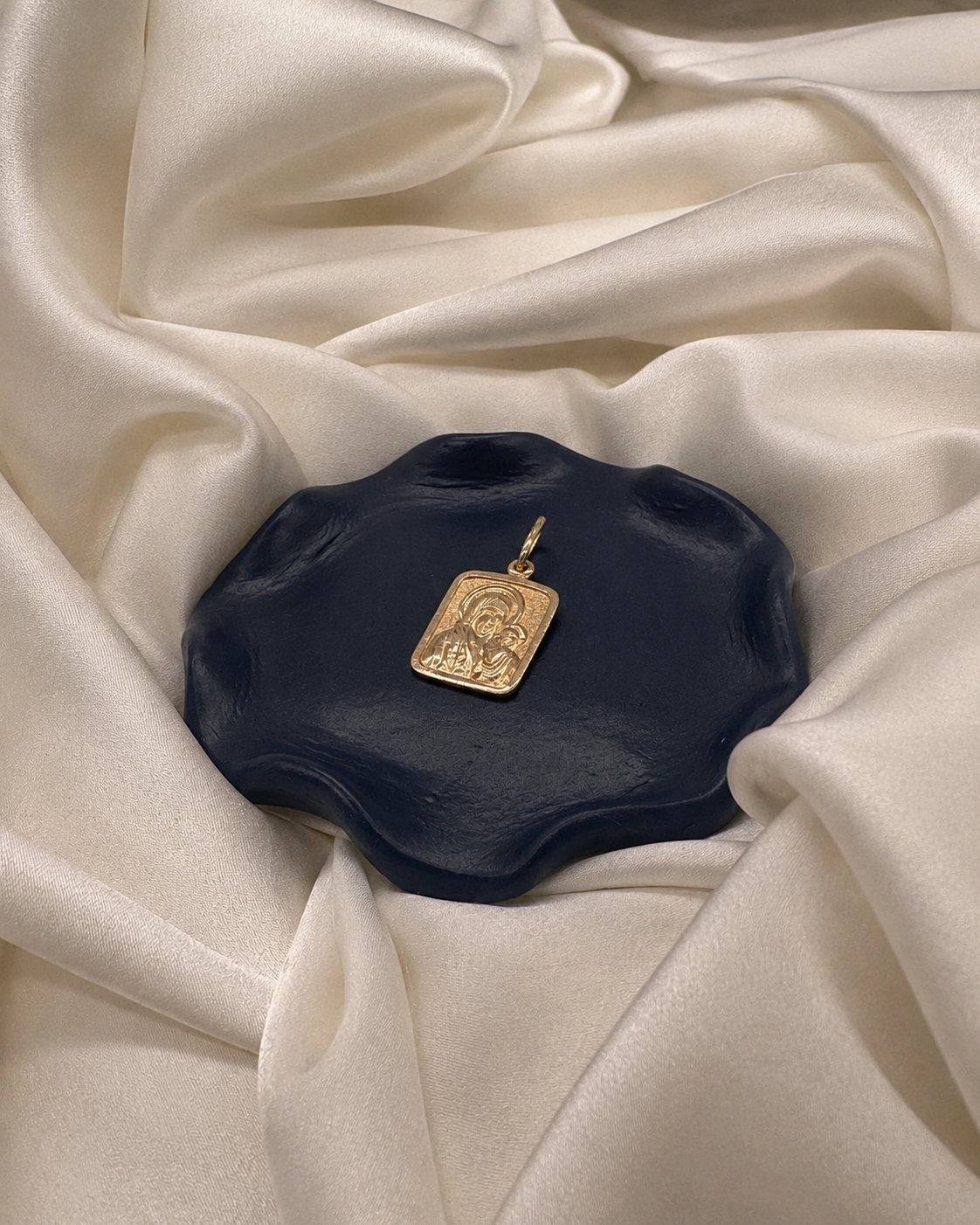 Pendant No. I