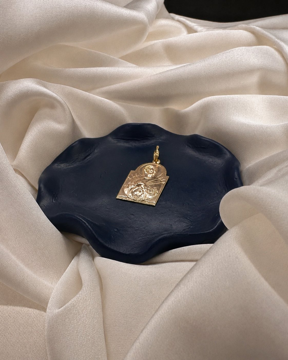 Pendant No. II